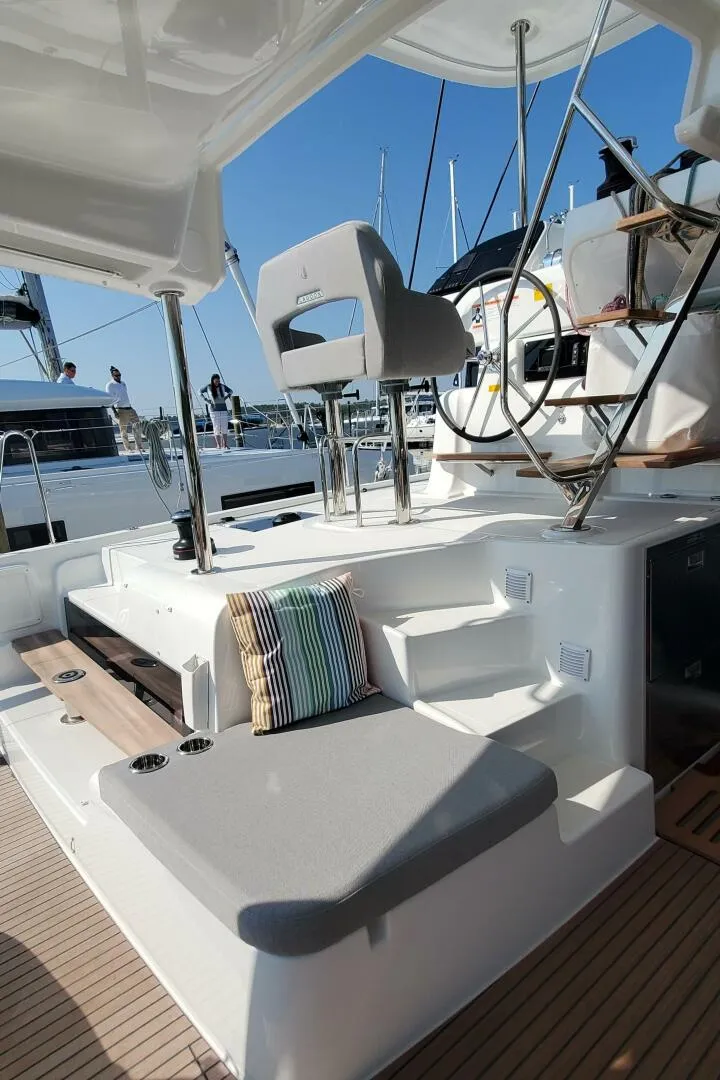 Slide: The Image of Lagoon 43 Owner's Version 2026 - 5673726