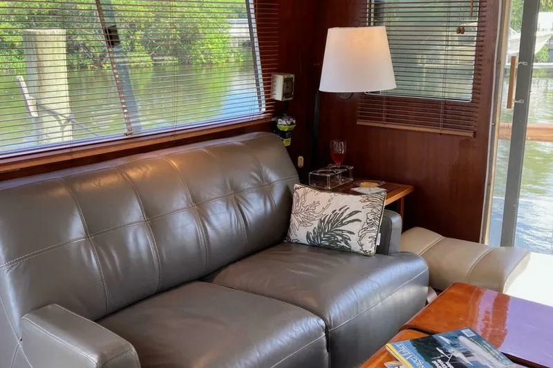 Slide: The Image of Gulfstar 44 Motory Yacht 1986 - 5674072