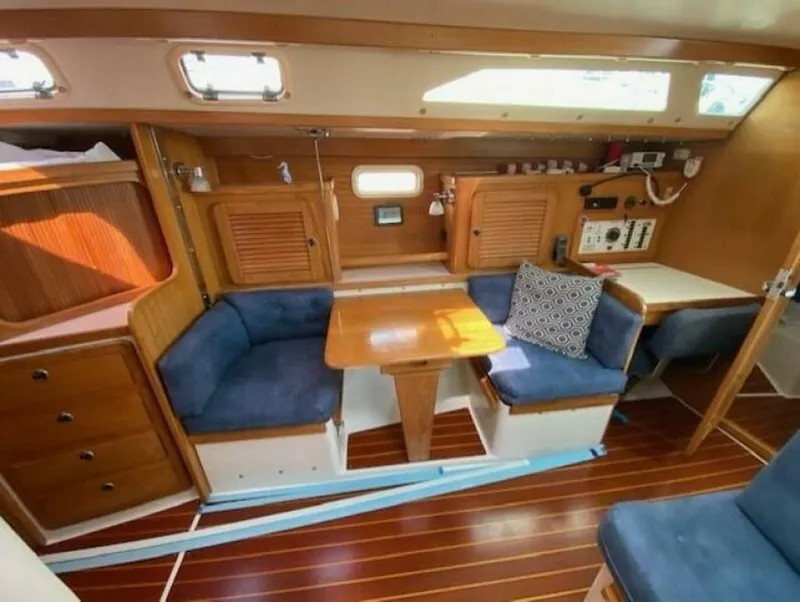 Slide: The Image of Starboard Convertible Settee - 5674467