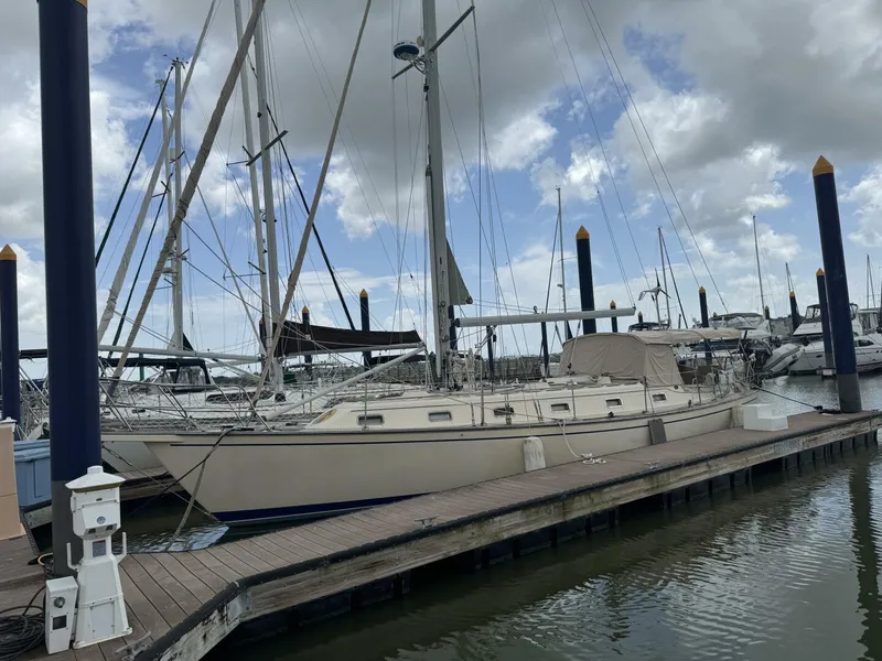 The Image of Island Packet 44 1992 - 5674985