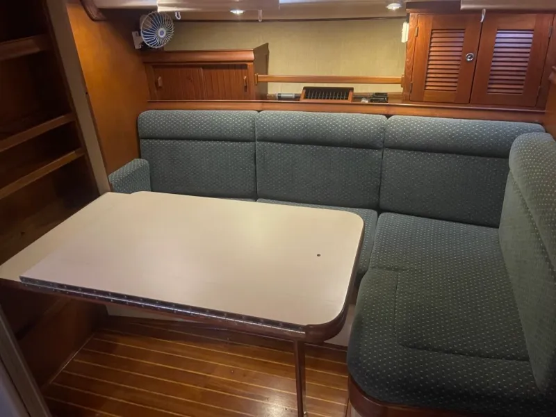 Slide: The Image of Island Packet 44 1992 - 5674505