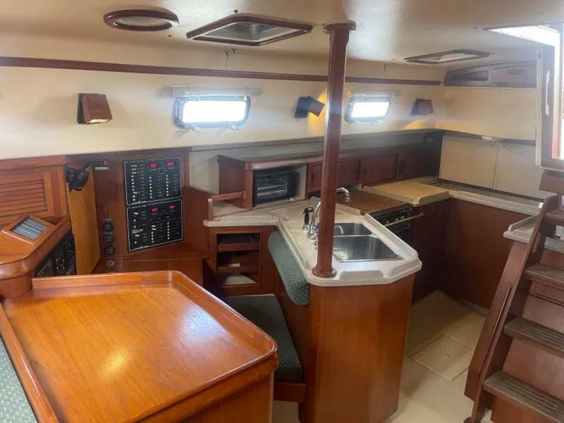 Slide: The Image of Island Packet 44 1992 - 5674510