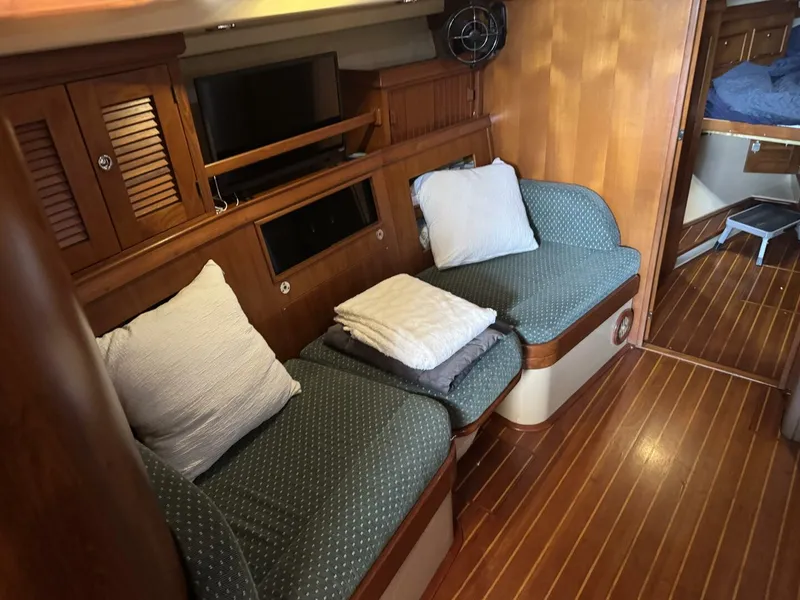 Slide: The Image of Island Packet 44 1992 - 5674996