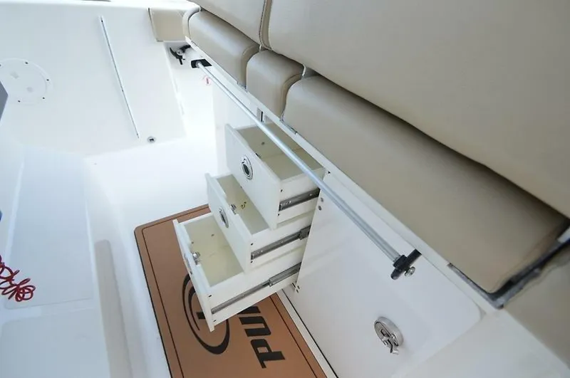 Slide: The Image of 0005400093 - 5692437