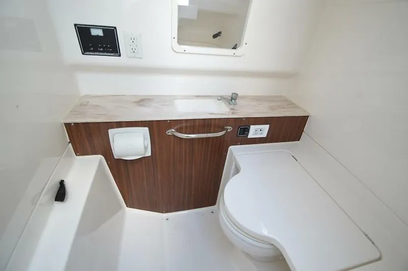 Slide: The Image of 0005400199 - 5692444