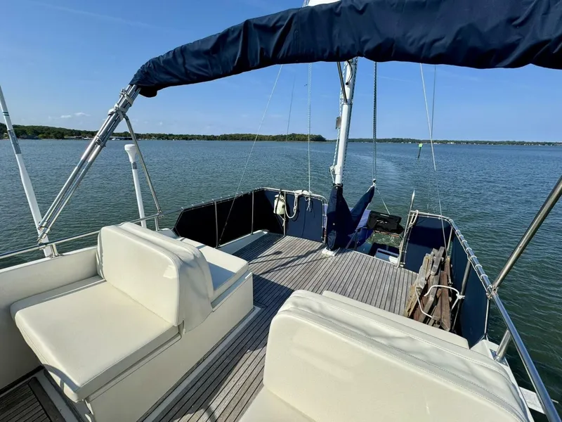 Slide: The Image of 1990 36 Grand Banks Flybridge (5) - 5676272