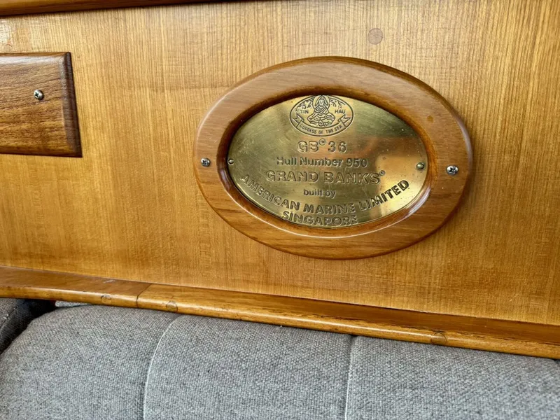 Slide: The Image of 1990 36 Grand Banks Salon Galley (3) - 5676281