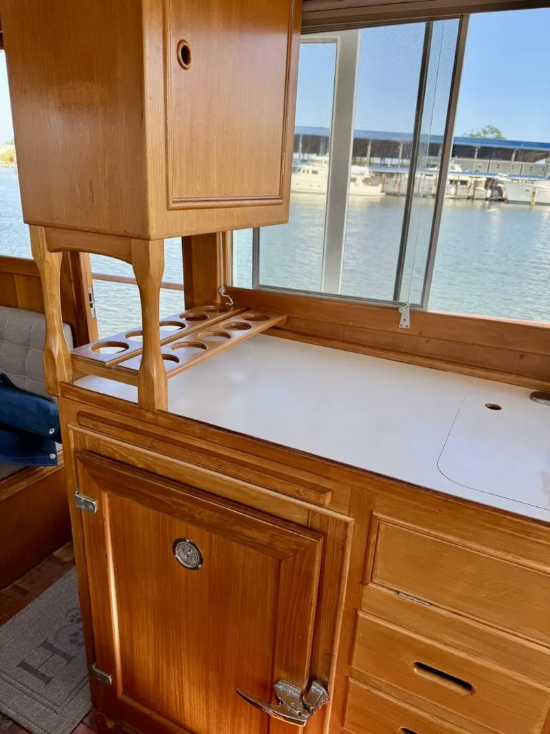 Slide: The Image of 1990 36 Grand Banks Salon Galley (15) - 5676293