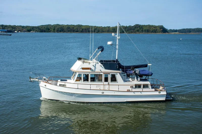 Slide: The Image of 1990 36 Grand Banks Profile  (8) - 5677233