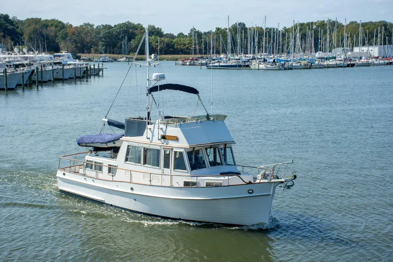 Slide: The Image of 1990 36 Grand Banks Profile  (13) - 5677238