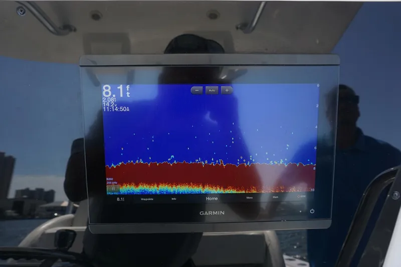 Slide: The Image of 2012 32 Regulator 32 FS Past Time Helm Console (11) - 5675211