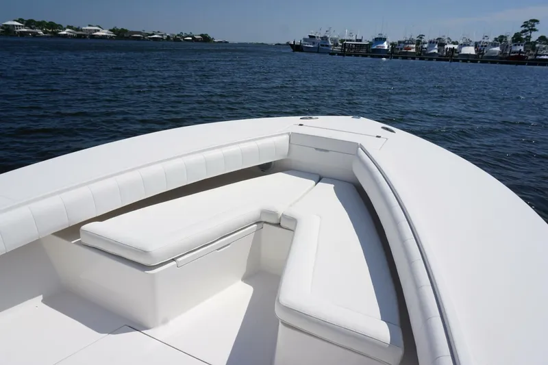 Slide: The Image of 2012 32 Regulator 32 FS Past Time Bow Seating (2) - 5675273