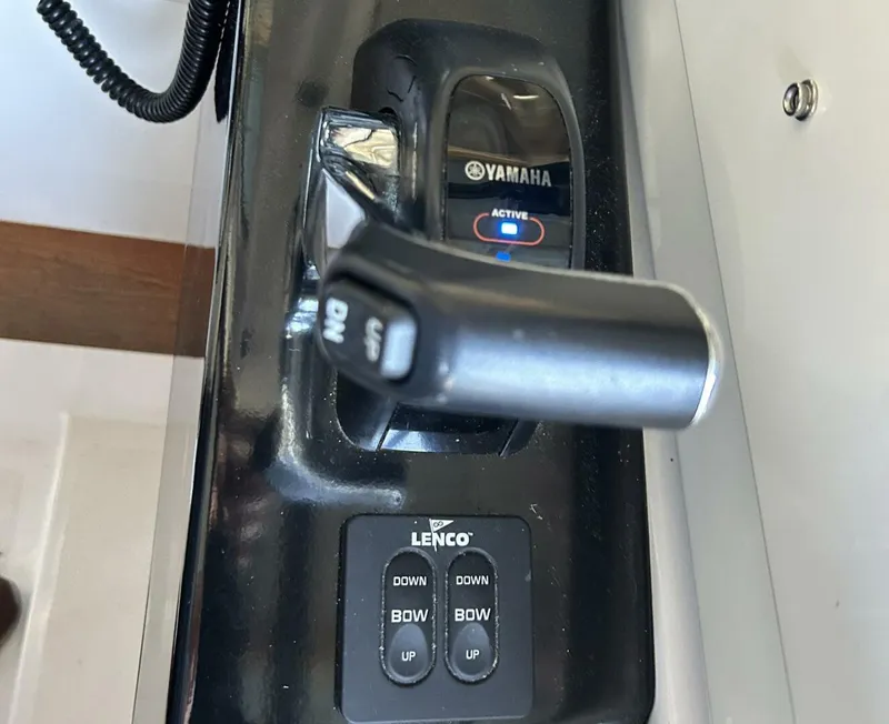 Slide: The Image of Cutwater C-24 2017 - 5675921