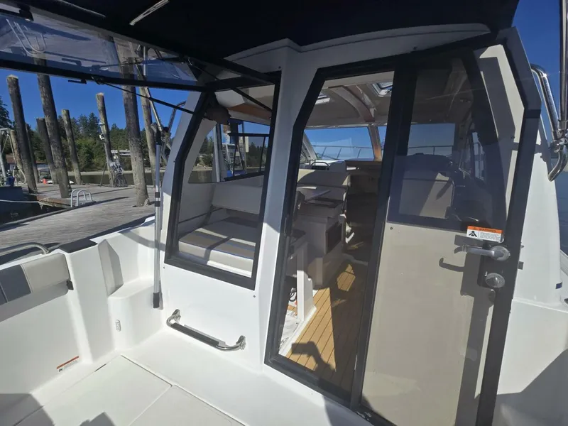 Slide: The Image of Cutwater C-24 2017 - 5675915