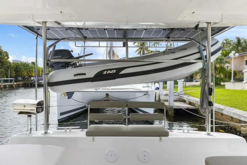 Slide: The Image of Lagoon 42 2020 - 5676053