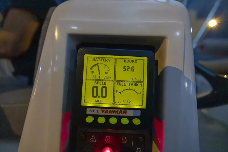 Slide: The Image of Lagoon 42 2020 - 5719449