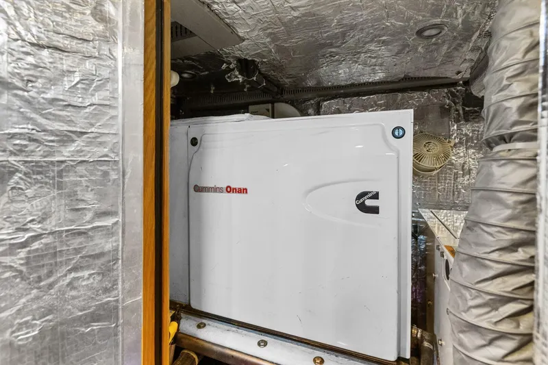 Slide: The Image of Lagoon 42 2020 - 5719456