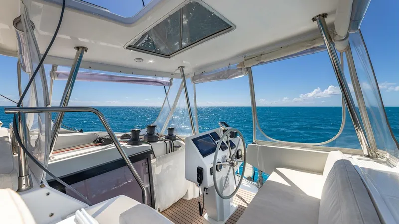 Slide: The Image of Happy Here   Ext Helm 3 - 5676446