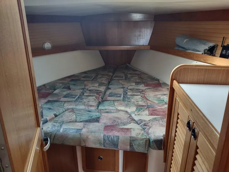 Slide: The Image of Catalina 36 MK II 2002 - 5676550