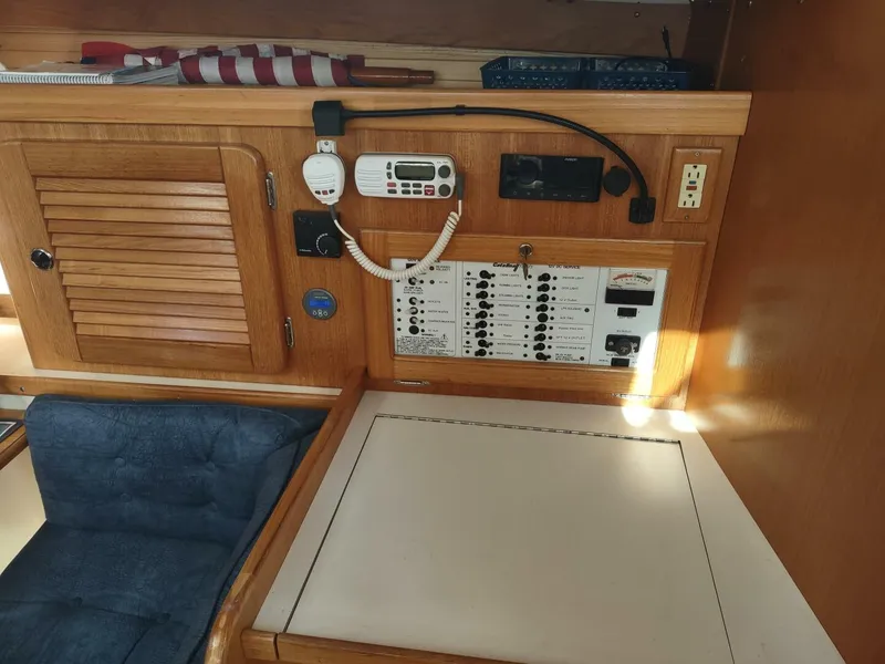 Slide: The Image of Catalina 36 MK II 2002 - 5676555