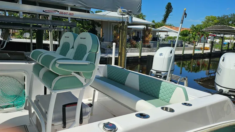 Slide: The Image of Twin Vee GFX Center Console 240 2024 - 5677993