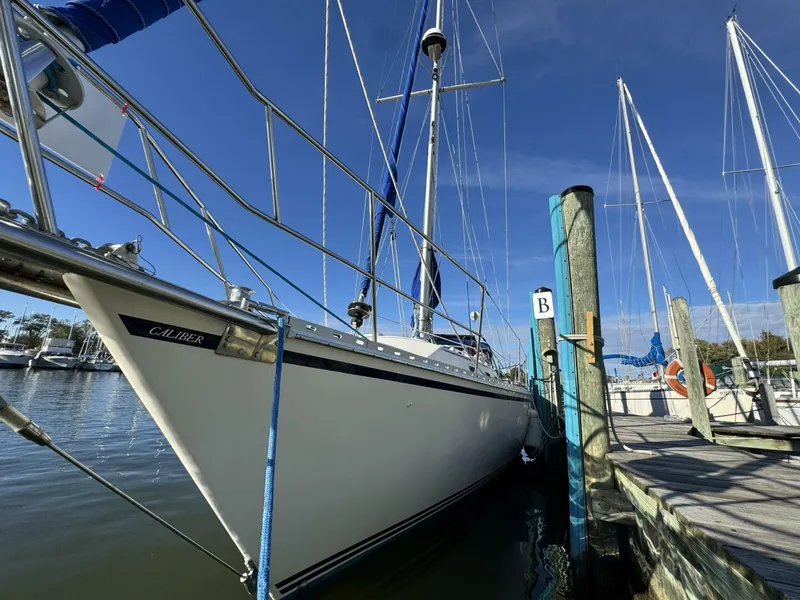 Slide: The Image of Port Bow 2005 Caliber 40 LRC port bow - 5739390