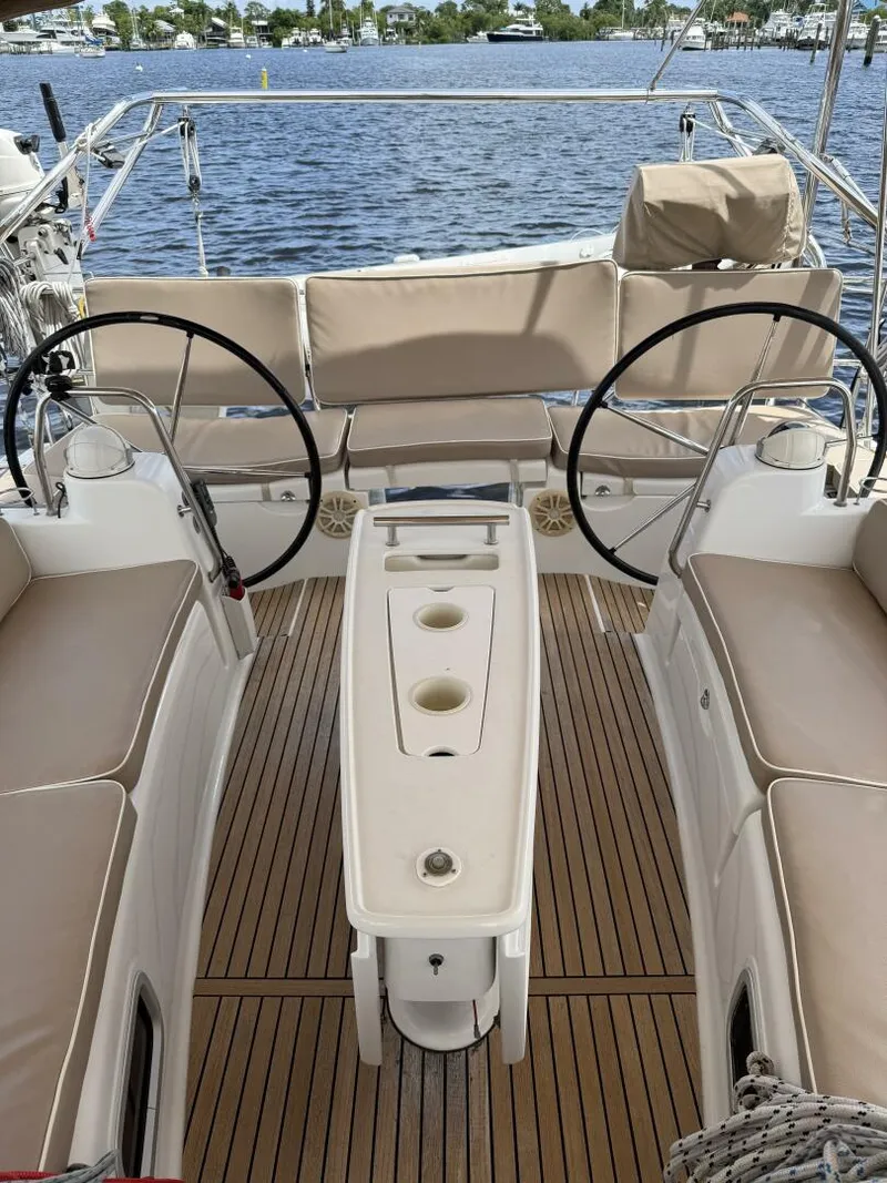 Slide: The Image of Beneteau 43 2012 - 5681912