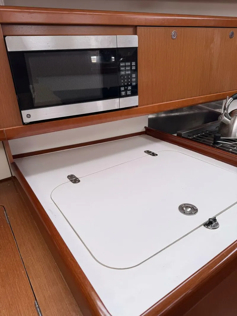 Slide: The Image of Beneteau 43 2012 - 5681929