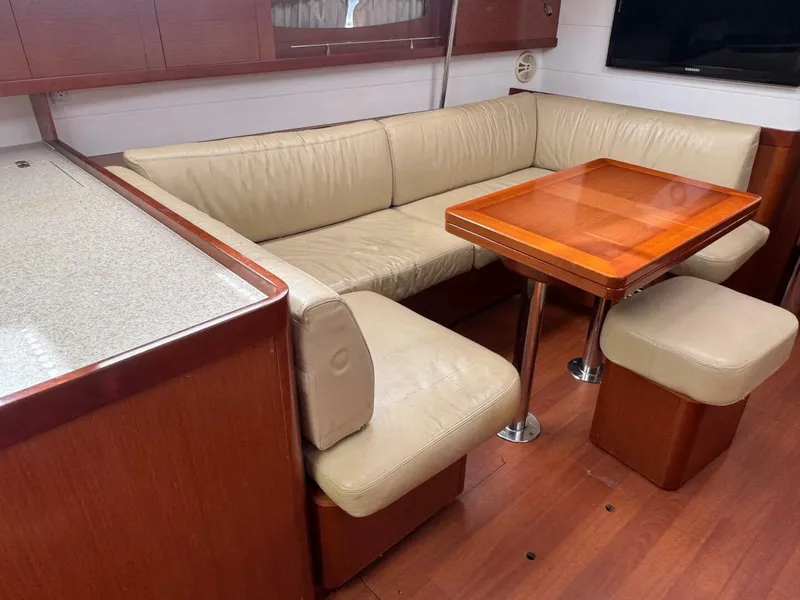 Slide: The Image of Beneteau Oceanis 50 2011 - 5697148