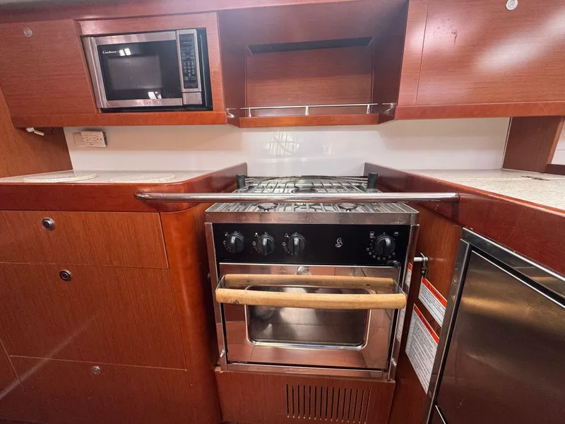 Slide: The Image of Beneteau Oceanis 50 2011 - 5697143