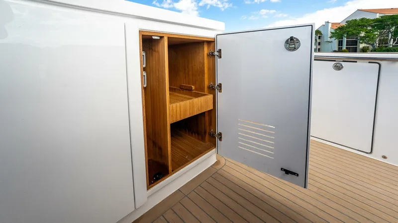 Slide: The Image of Pardo Yachts 43 Walkaround 2024 - 5788722