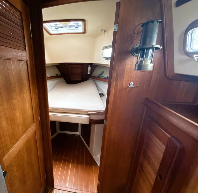 Slide: The Image of Island Packet 32 1992 - 5683126