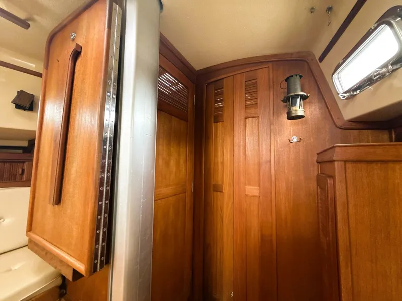 Slide: The Image of Island Packet 32 1992 - 5683127