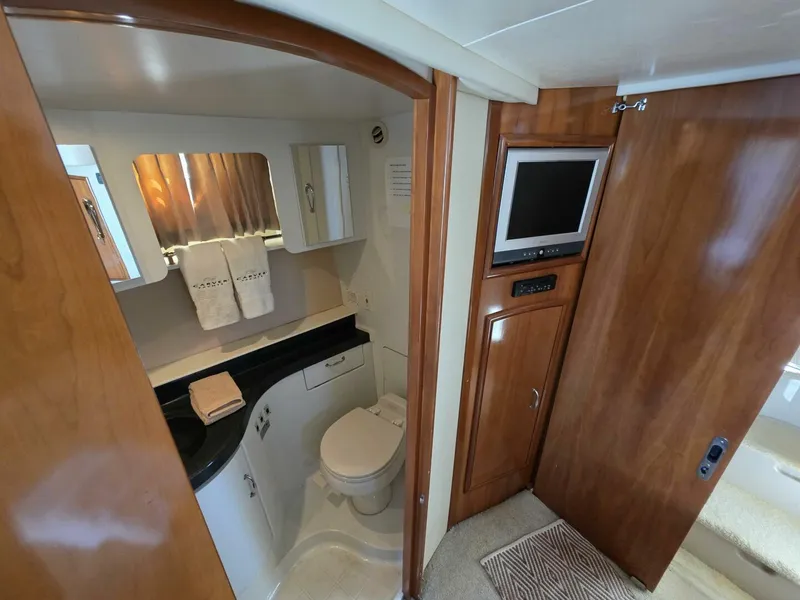 Slide: The Image of Carver 41 Cockpit Motoryacht 2005 - 5678460