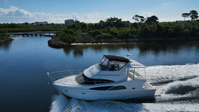 Slide: The Image of Carver 41 Cockpit Motoryacht 2005 - 5678366