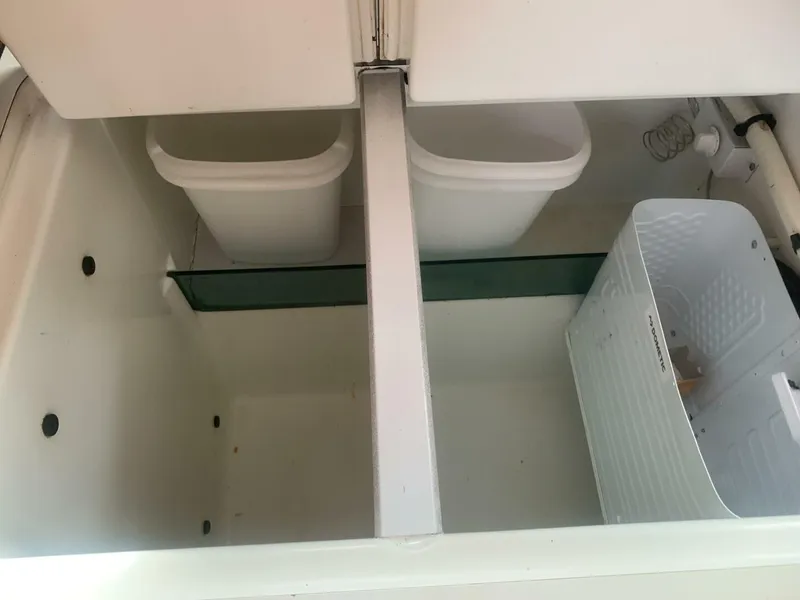 Slide: The Image of Beneteau 463 1998 - 5710018