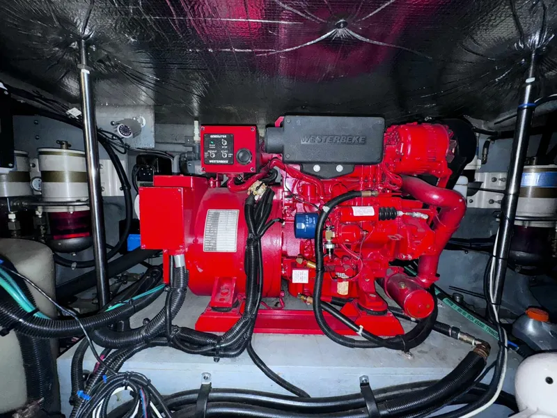 Slide: The Image of Sea Ray 450 Express Bridge 2000 - 5678294