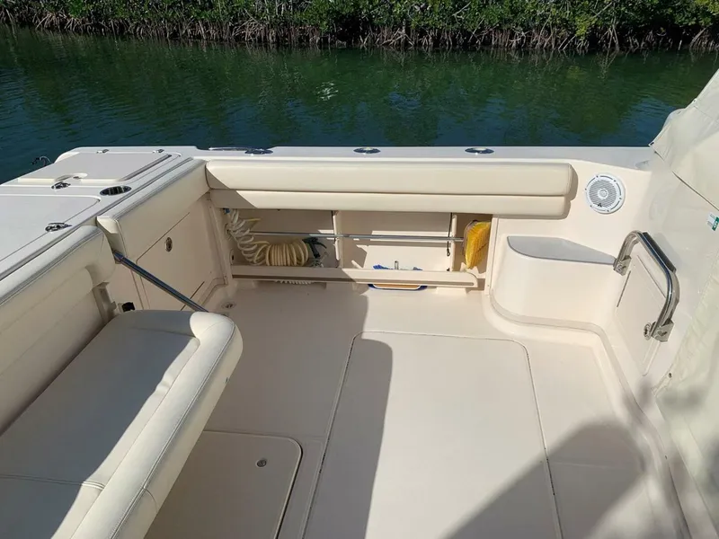 Slide: The Image of Grady-White Express 370 2015 - 5678250