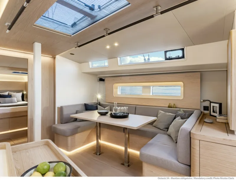Slide: The Image of Oceanis Yacht 54 Dinette with 3 Gloss Oak Alpi - 5678511