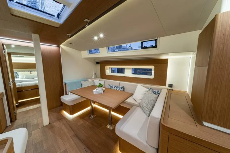 Slide: The Image of Oceanis Yacht 54 Walnut Alpi - 5678520