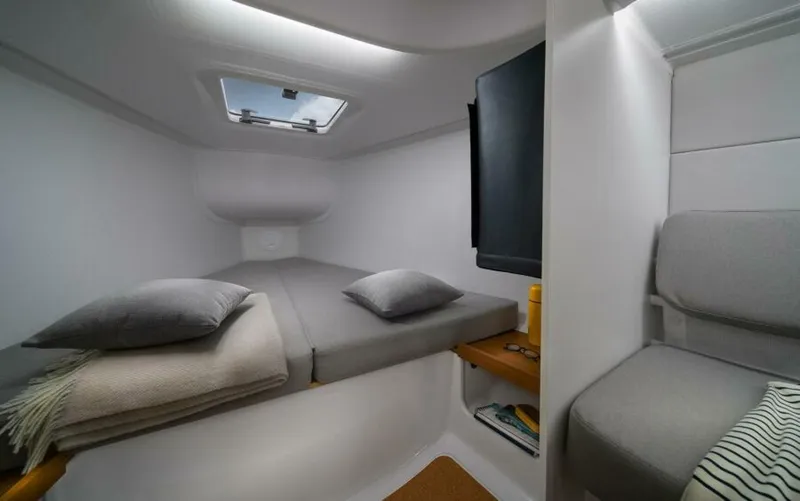 Slide: The Image of Beneteau First 30 Forward Cabin - 5678488