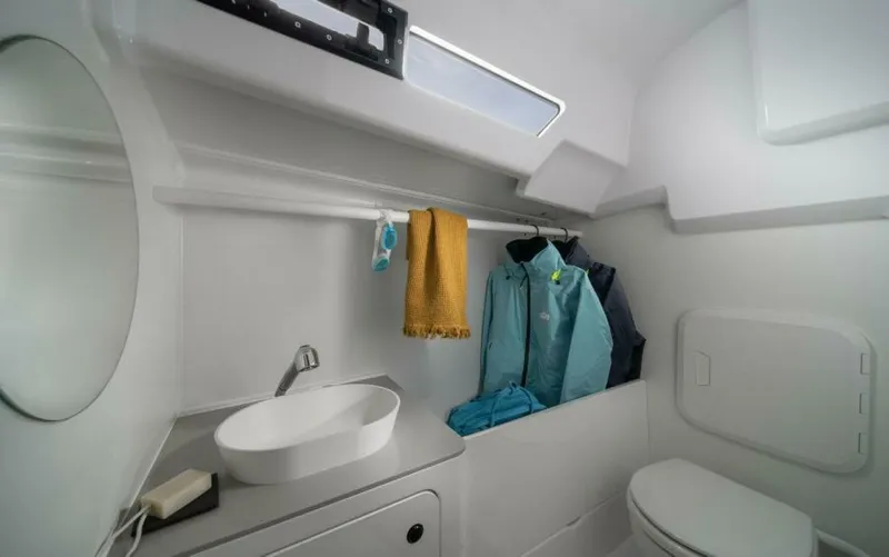 Slide: The Image of Beneteau First 30 Head - 5678490