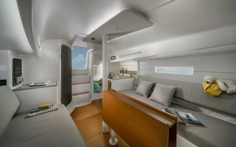 Slide: The Image of Beneteau First 30 Dinette - 5678485