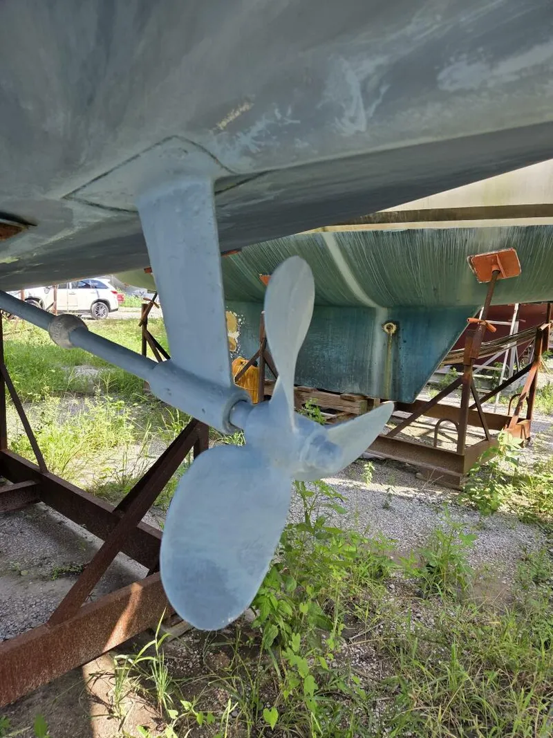 Slide: The Image of Moody 38 1995 - 5762615