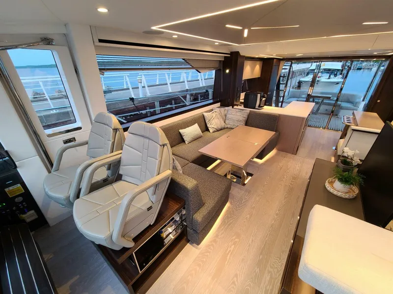 Slide: The Image of Sunseeker 68 Manhattan 2023 - 5678644