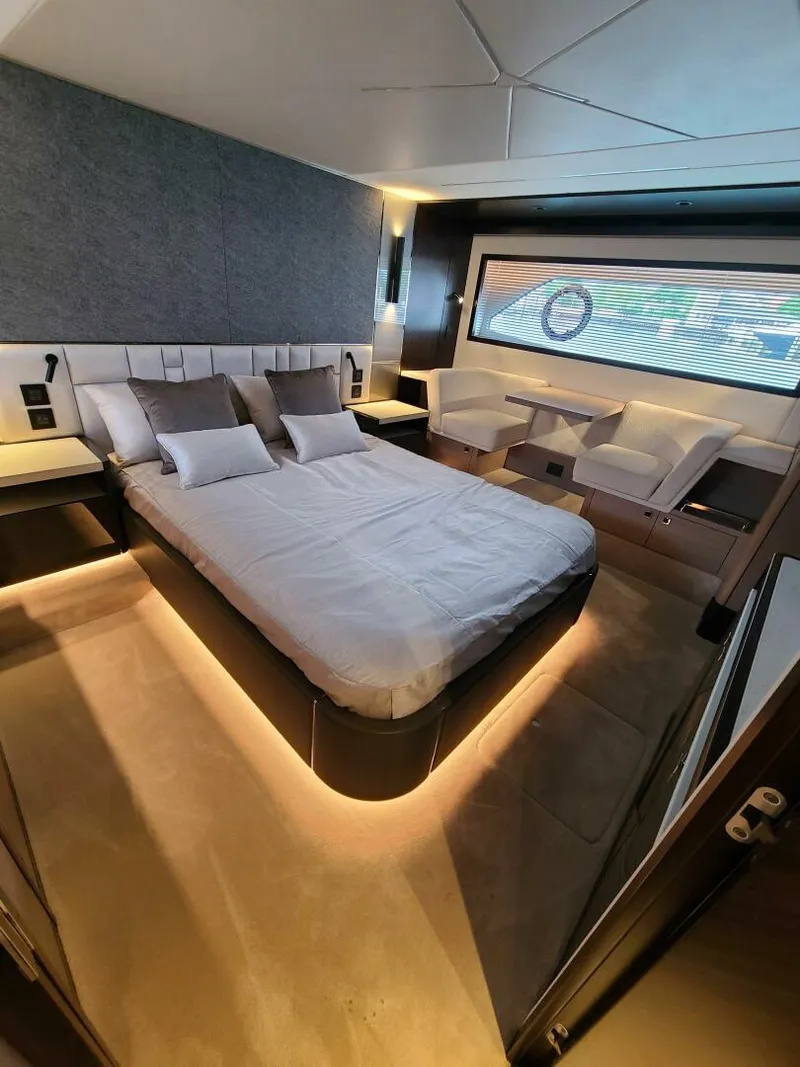 Slide: The Image of Sunseeker 68 Manhattan 2023 - 5678655