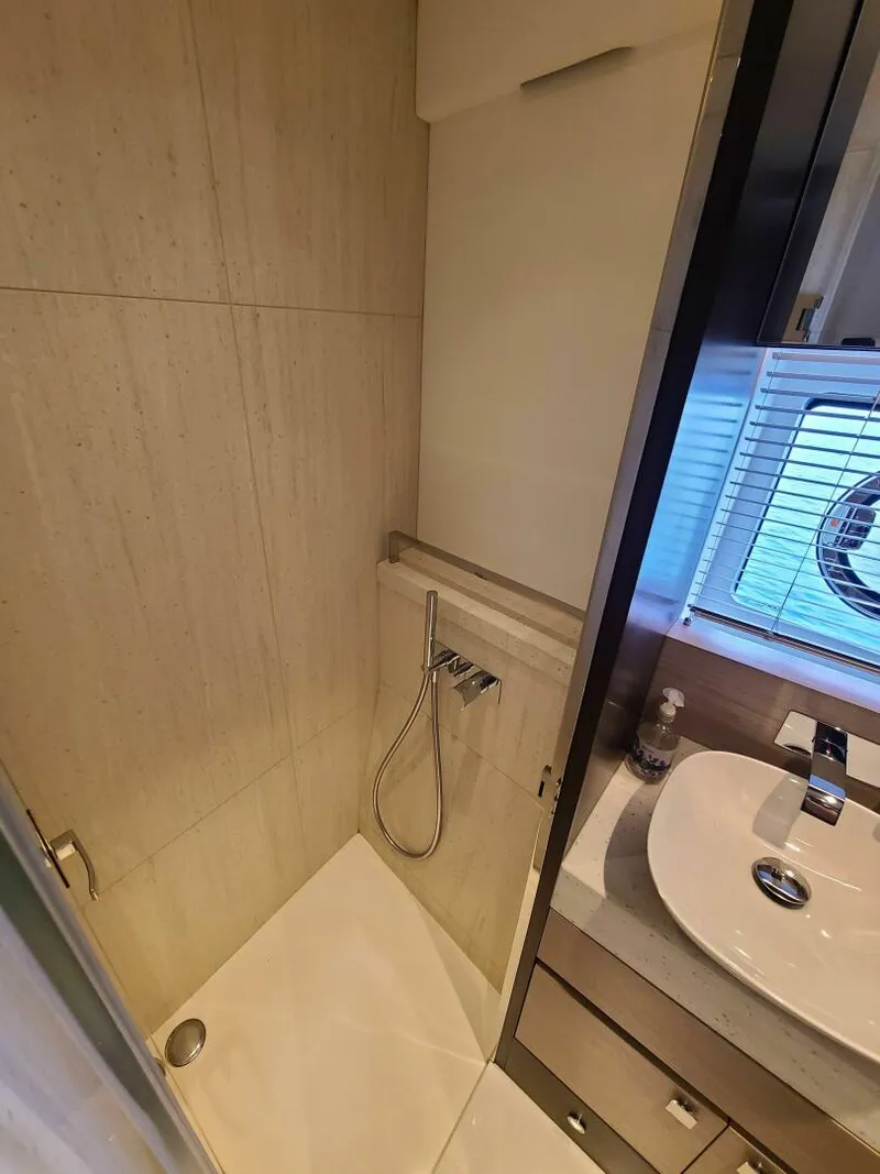 Slide: The Image of Sunseeker 68 Manhattan 2023 - 5678668