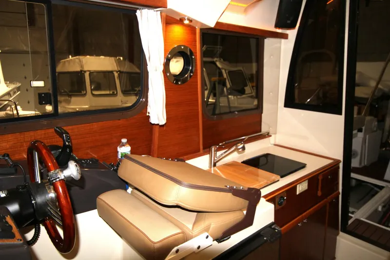 Slide: The Image of Ranger Tug R-25 2023 - 5678994