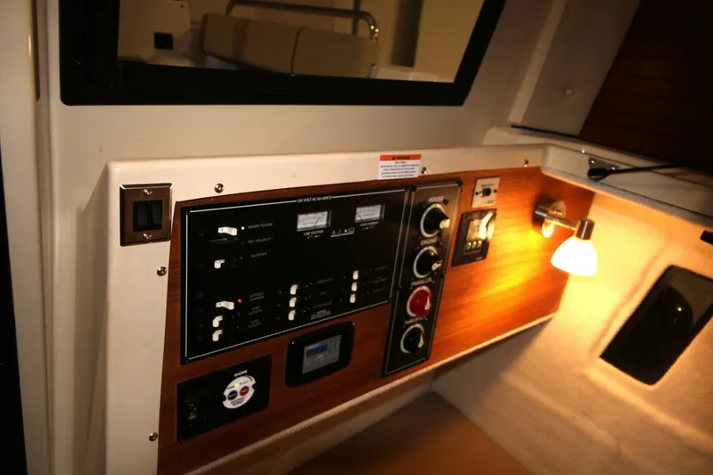 Slide: The Image of Ranger Tug R-25 2023 - 5678997