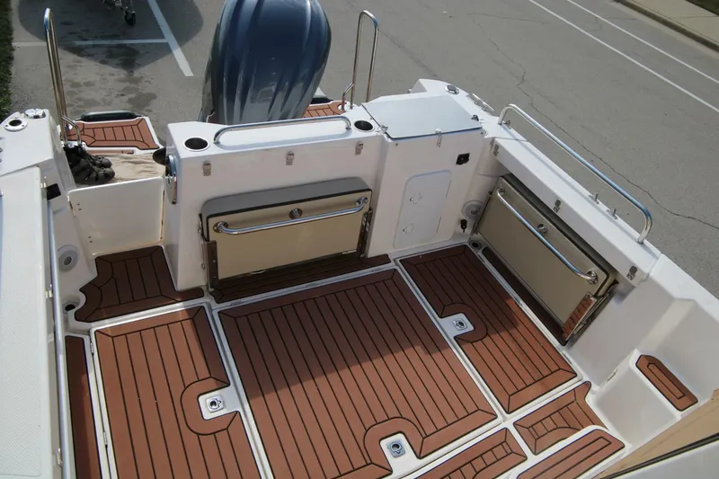 Slide: The Image of Ranger Tug R-25 2023 - 5678969